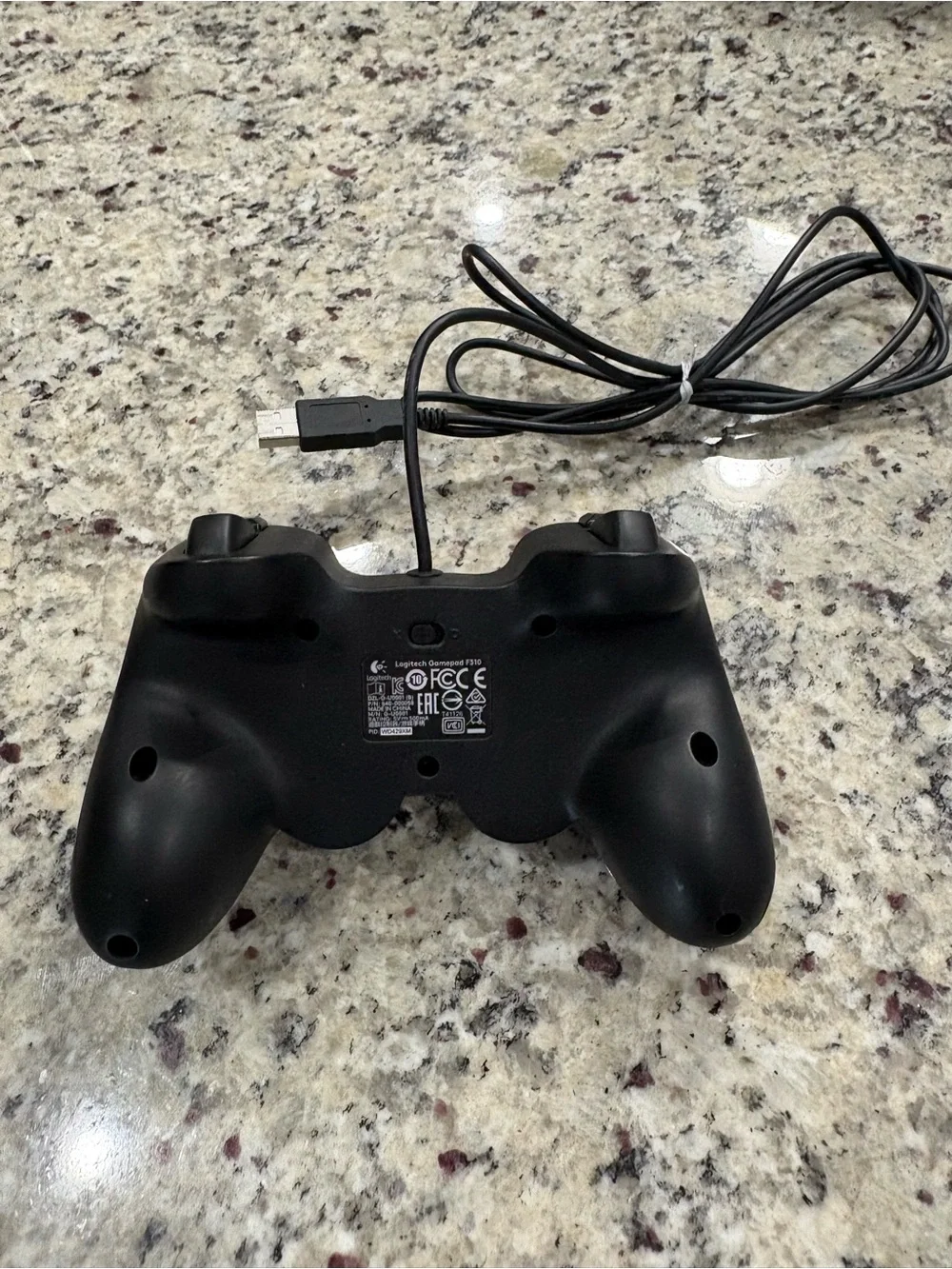 Logitech Gamepad F310 wired controller P/N 840-000058 Good working condition